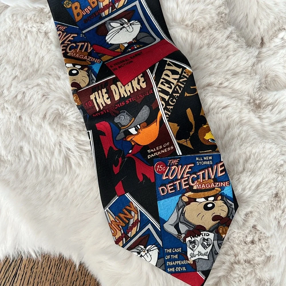 Vintage LOONEY TUNES 1997 Detective Mystery Themed Bugs Bunny Cartoon Tie